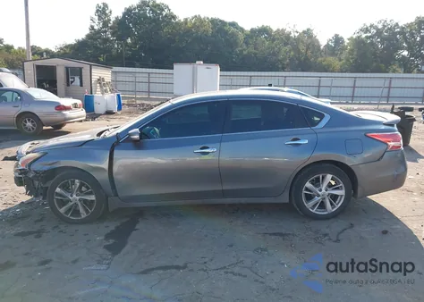 2014 Nissan Altima 2.5 Sv z USA, uszkodzony, nr VIN 1N4AL3AP0EC204057